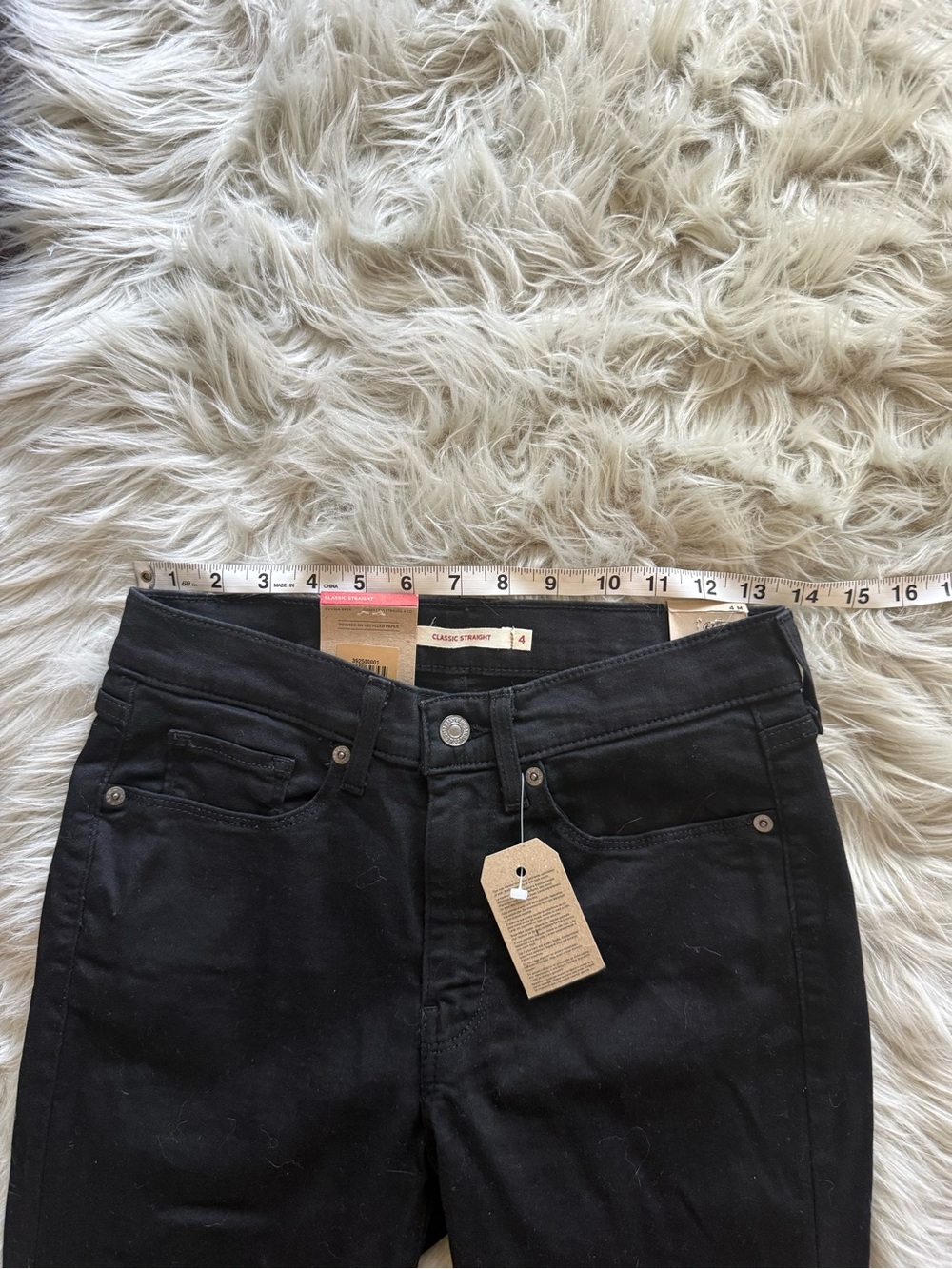 NWT Levi's Black Classic Straight-Leg Jeans - Picture 5 of 11